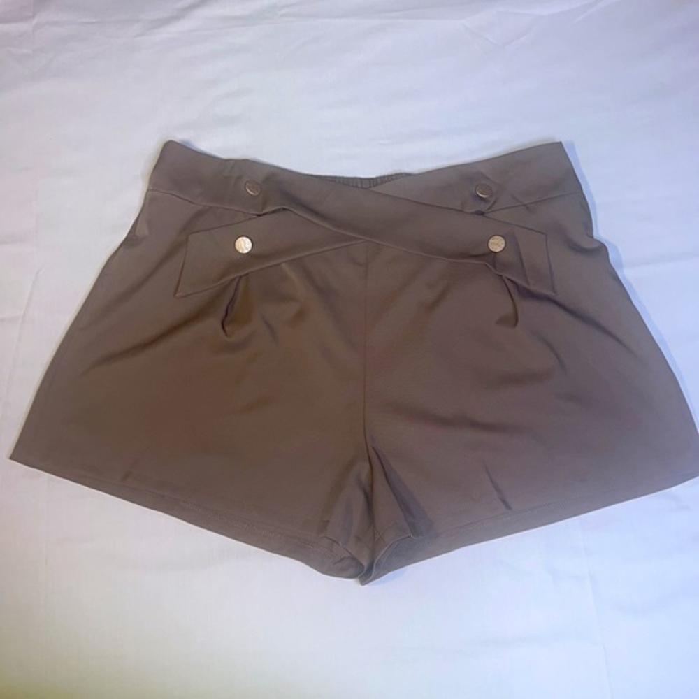 PLUS SIZE CUVE  Short  Size 4 XL - Picture 3 of 5